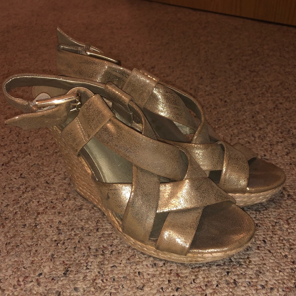 Jessica Simpson wedges